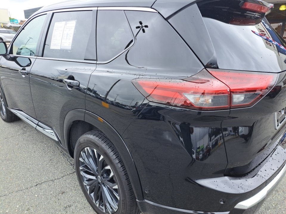 2025 Nissan Rogue Platinum FWD