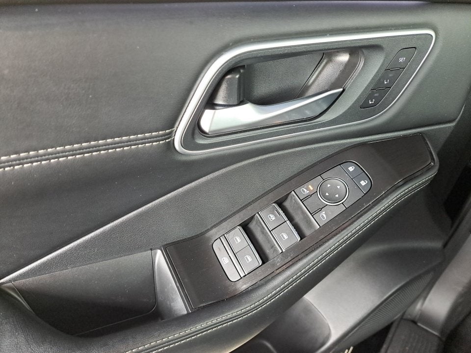 2025 Nissan Rogue Platinum FWD