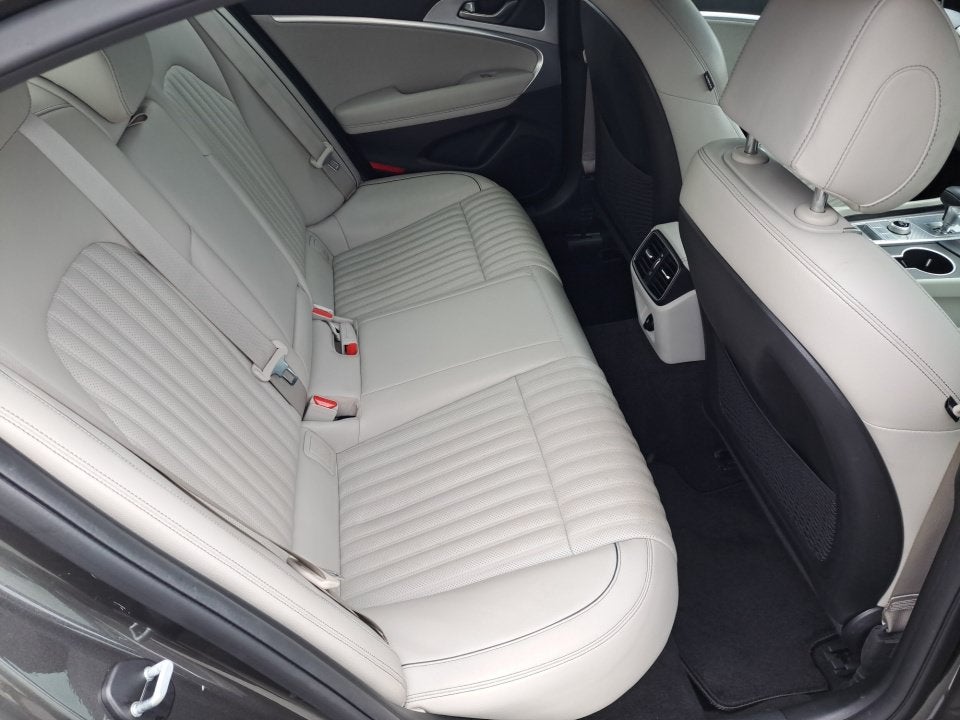 2023 Genesis G70 3.3T AWD