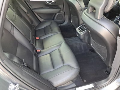 2017 Volvo S90 T6 Momentum