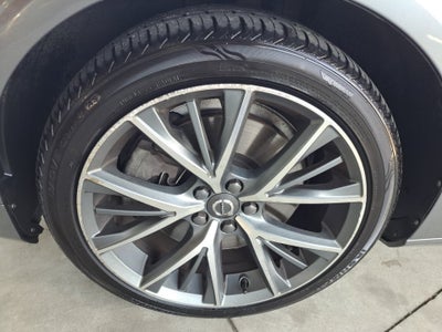 2017 Volvo S90 T6 Momentum