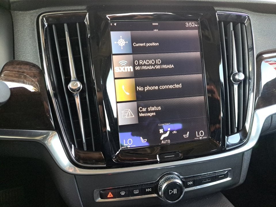 2017 Volvo S90 T6 Momentum