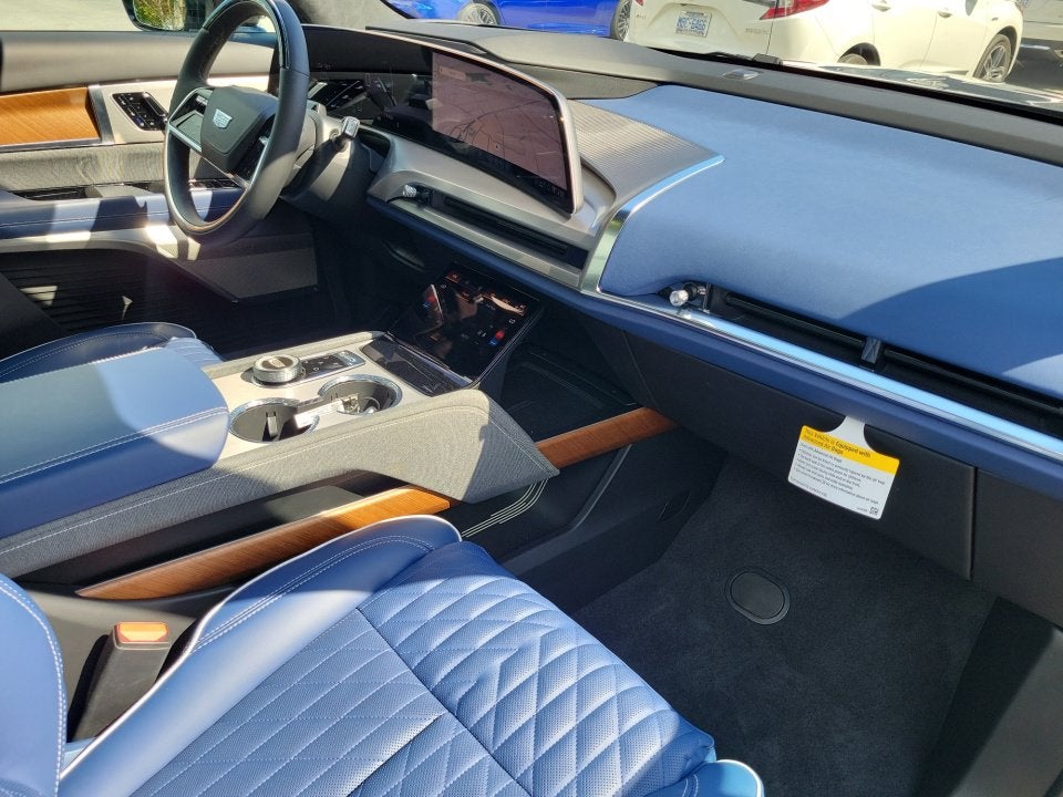 2026 Cadillac VISTIQ Premium Luxury