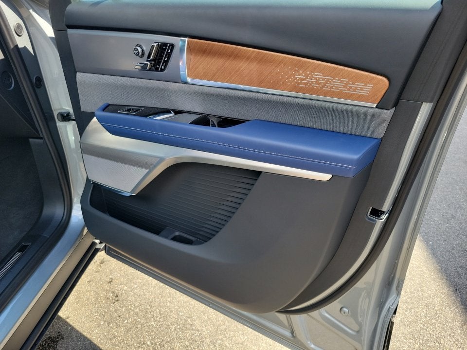 2026 Cadillac VISTIQ Premium Luxury