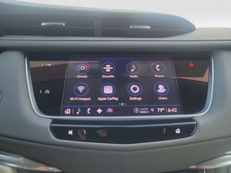 2022 Cadillac XT5 FWD Premium Luxury
