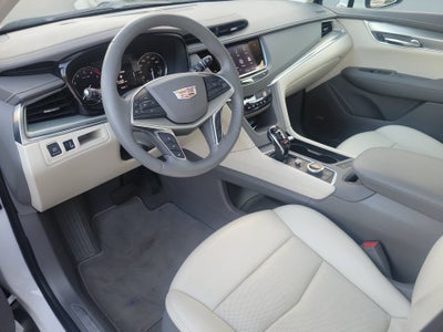2022 Cadillac XT5 FWD Premium Luxury
