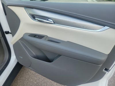 2022 Cadillac XT5 FWD Premium Luxury