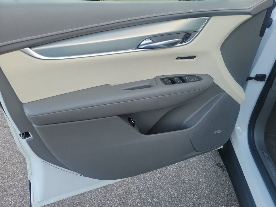 2022 Cadillac XT5 FWD Premium Luxury