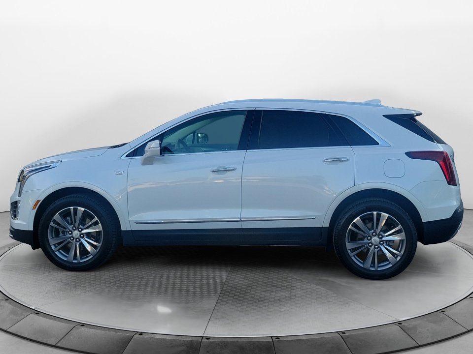 2022 Cadillac XT5 FWD Premium Luxury