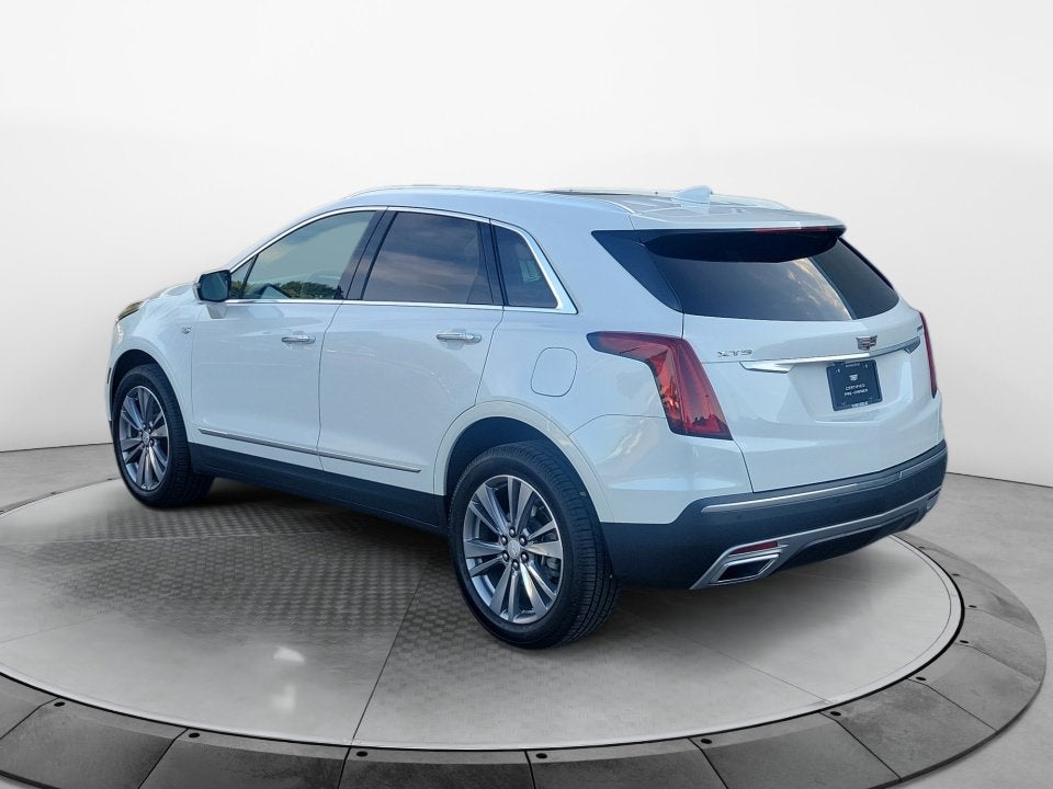2022 Cadillac XT5 FWD Premium Luxury