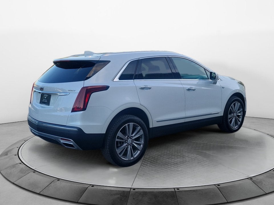 2022 Cadillac XT5 FWD Premium Luxury