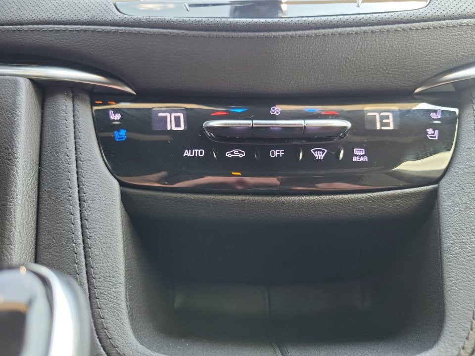 2022 Cadillac XT5 FWD Premium Luxury