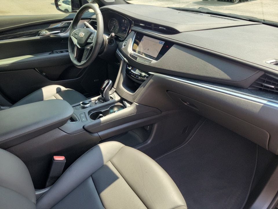 2022 Cadillac XT5 FWD Premium Luxury