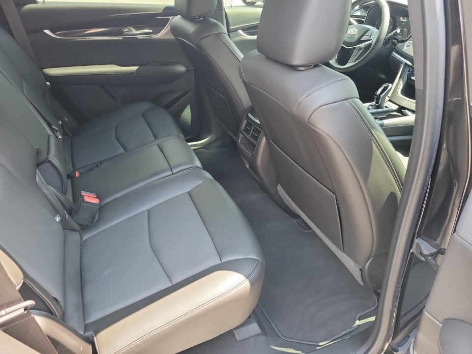 2022 Cadillac XT5 FWD Premium Luxury
