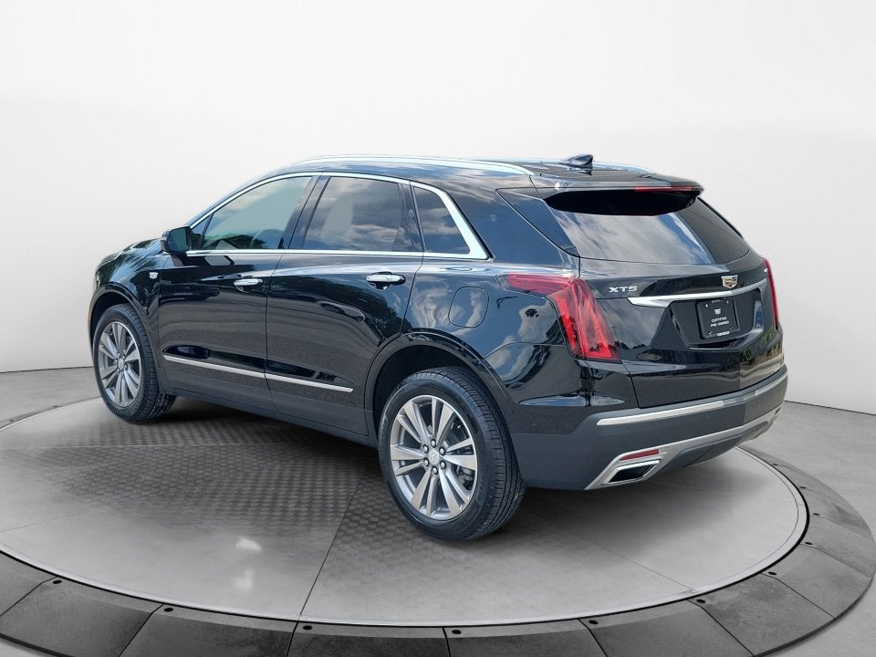 2022 Cadillac XT5 FWD Premium Luxury