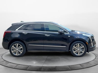 2022 Cadillac XT5 FWD Premium Luxury