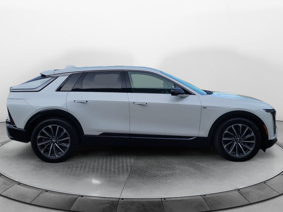 2024 Cadillac LYRIQ Sport 1