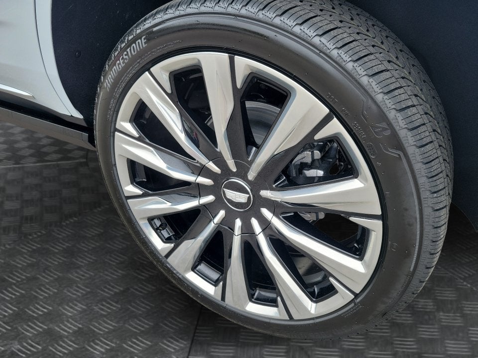2027 Cadillac Escalade Luxury