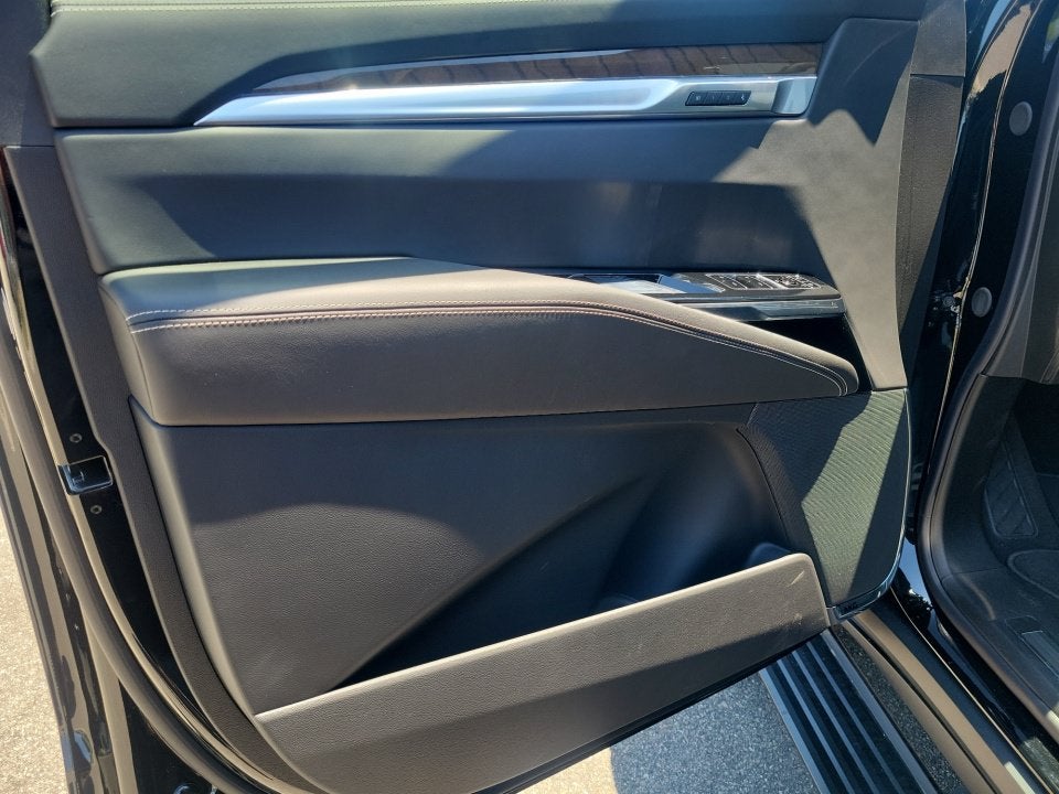 2026 Cadillac Escalade Platinum Luxury