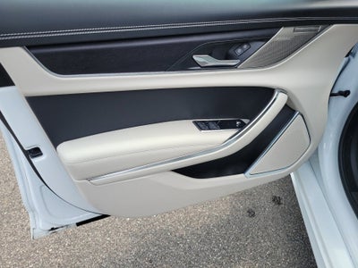 2024 Jaguar XF R-Dynamic SE